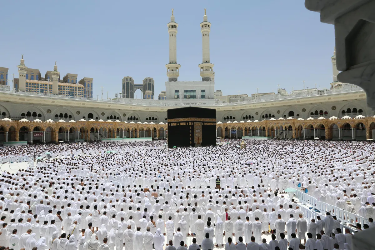 المعتمرون في المسجد الحرام. الصورة من منصة الصور السعودية