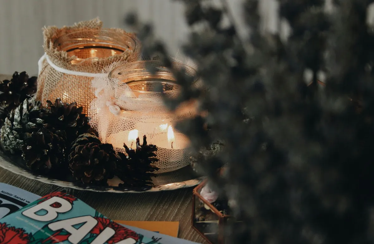 فوانيس مصنوعة من علب زجاج