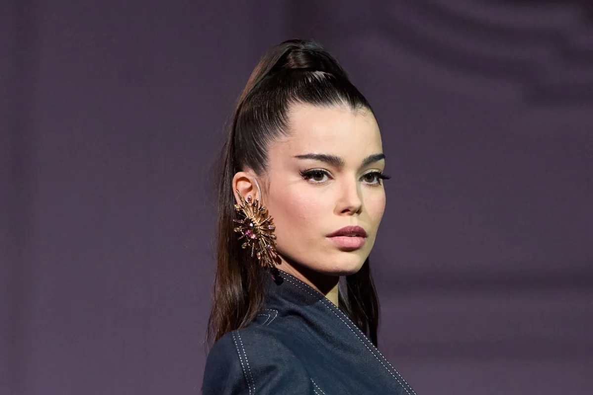 تسريحات شعر تمنحك مظهراً أصغر سناً 