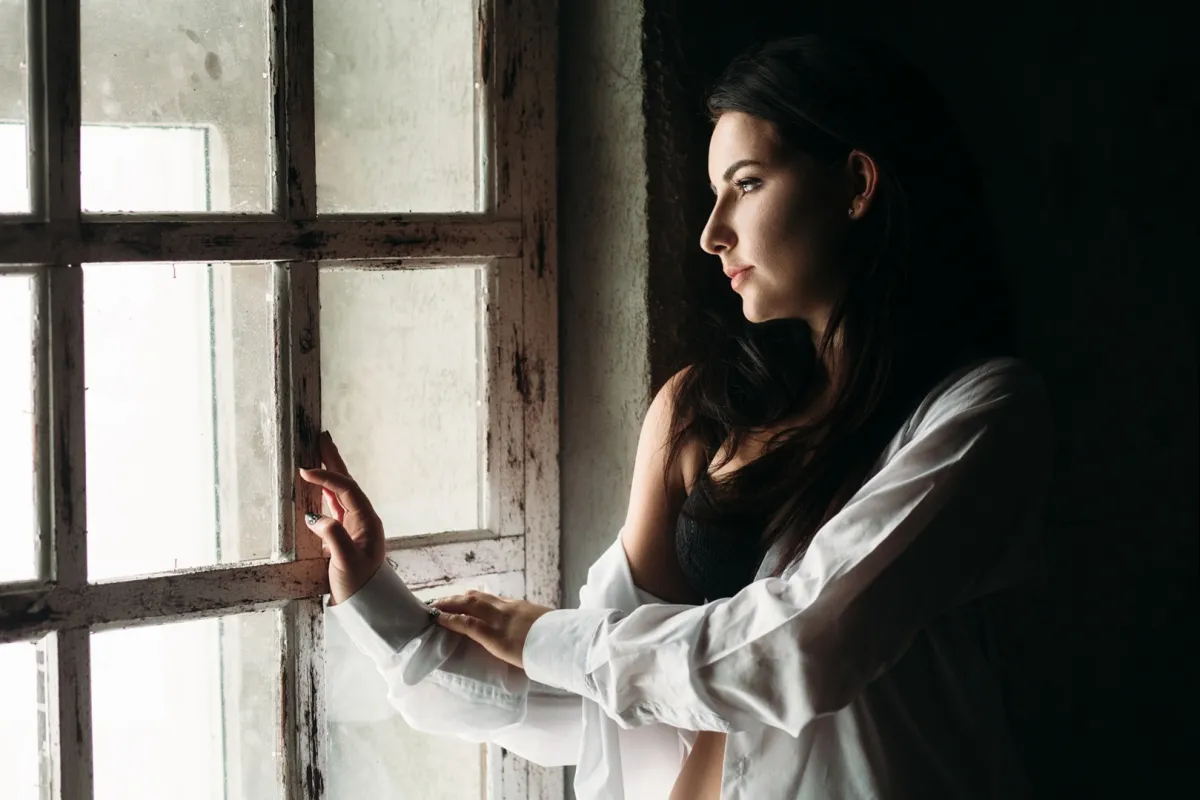 حلم الوحدة والشعور بالعزلة - مصدر الصورة: Freepik by freepic.diller