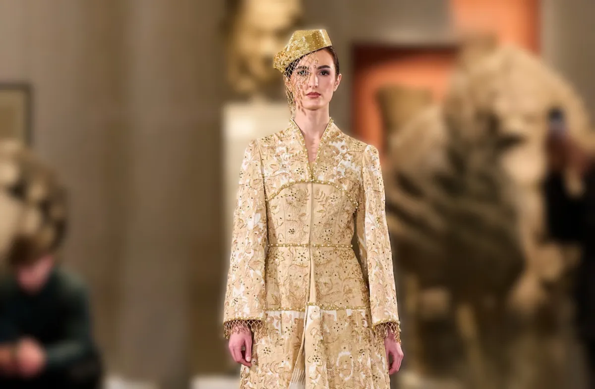 إطلالة من علامة رانو Ranu -الصورة من Launchmetrics/Spotlight ©