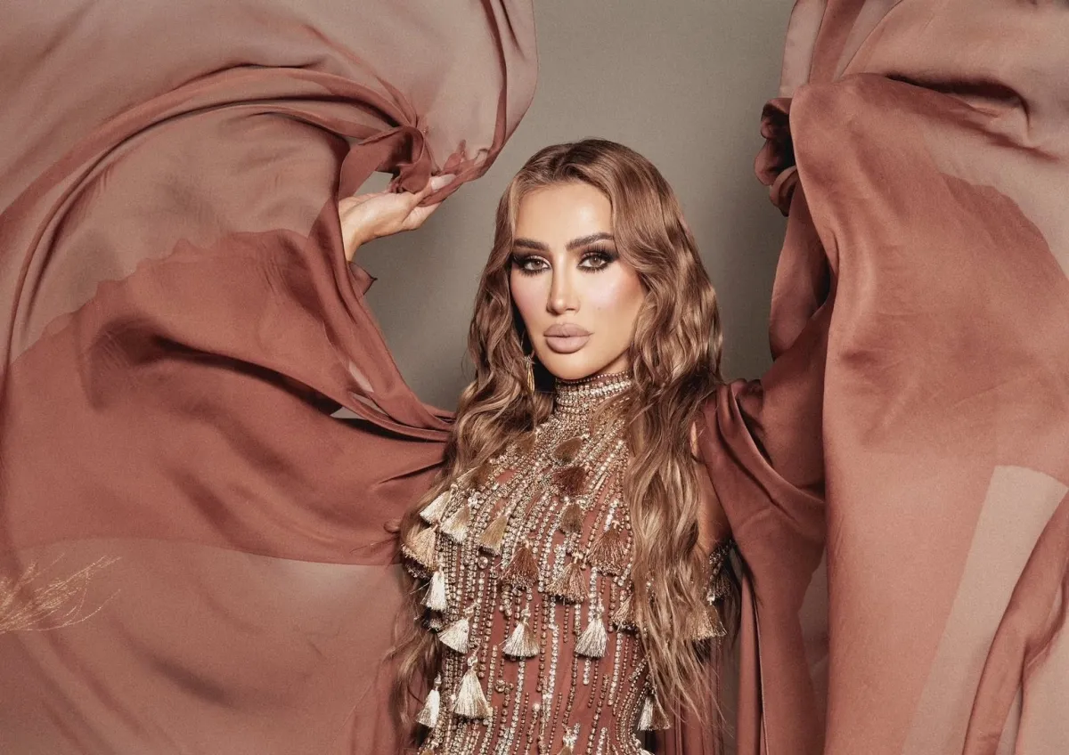 مايا دياب - الصورة من صفحتها الرسمية على الفيس بوك