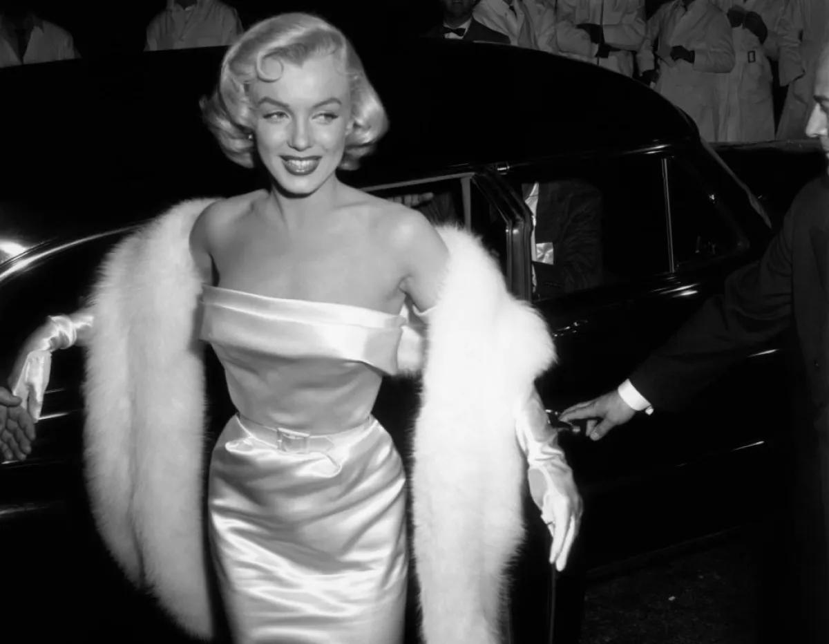 مارلين مونرو في افتتاح فيلم Gentlemen Prefer Blonds ( مصدر الصورة: M. Garrett/Murray Garrett/Getty Images)