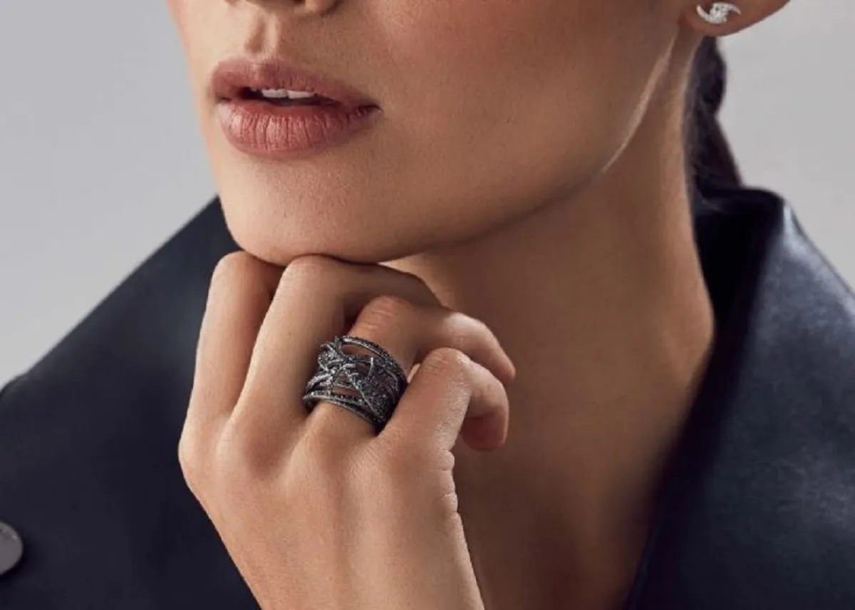 الألماس الأسود .. فخامة تعكس قوتك في اليوم العالمي للمرأة