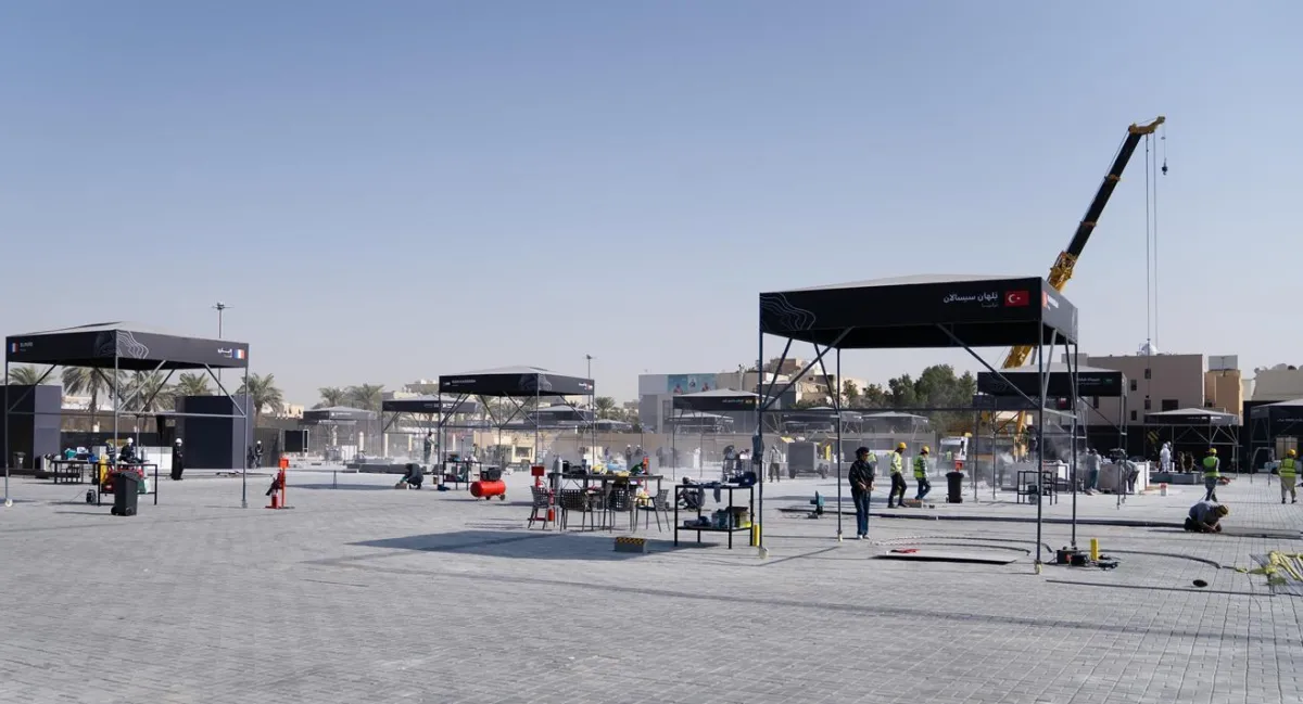 تحوّل الموقع إلى مساحة فنية مفتوحة للزوار