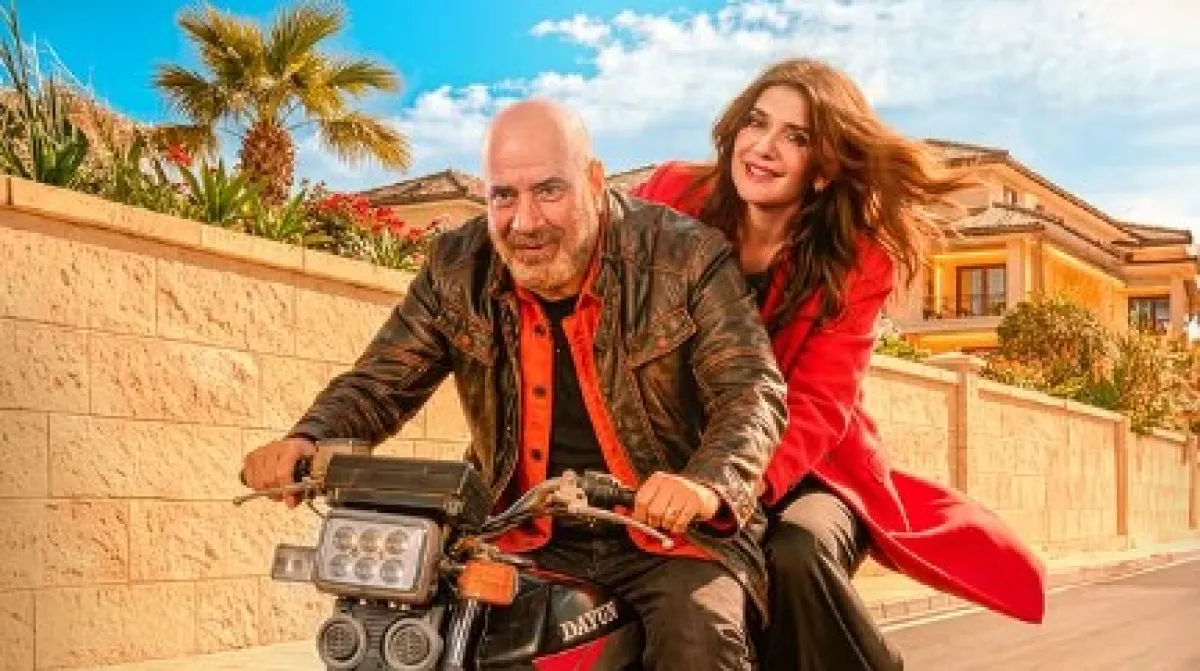 محمد سعد وغادة عادل من فيلم فاميلي بيزنس- الصورة من المركز الإعلامي للشركة المنتجة