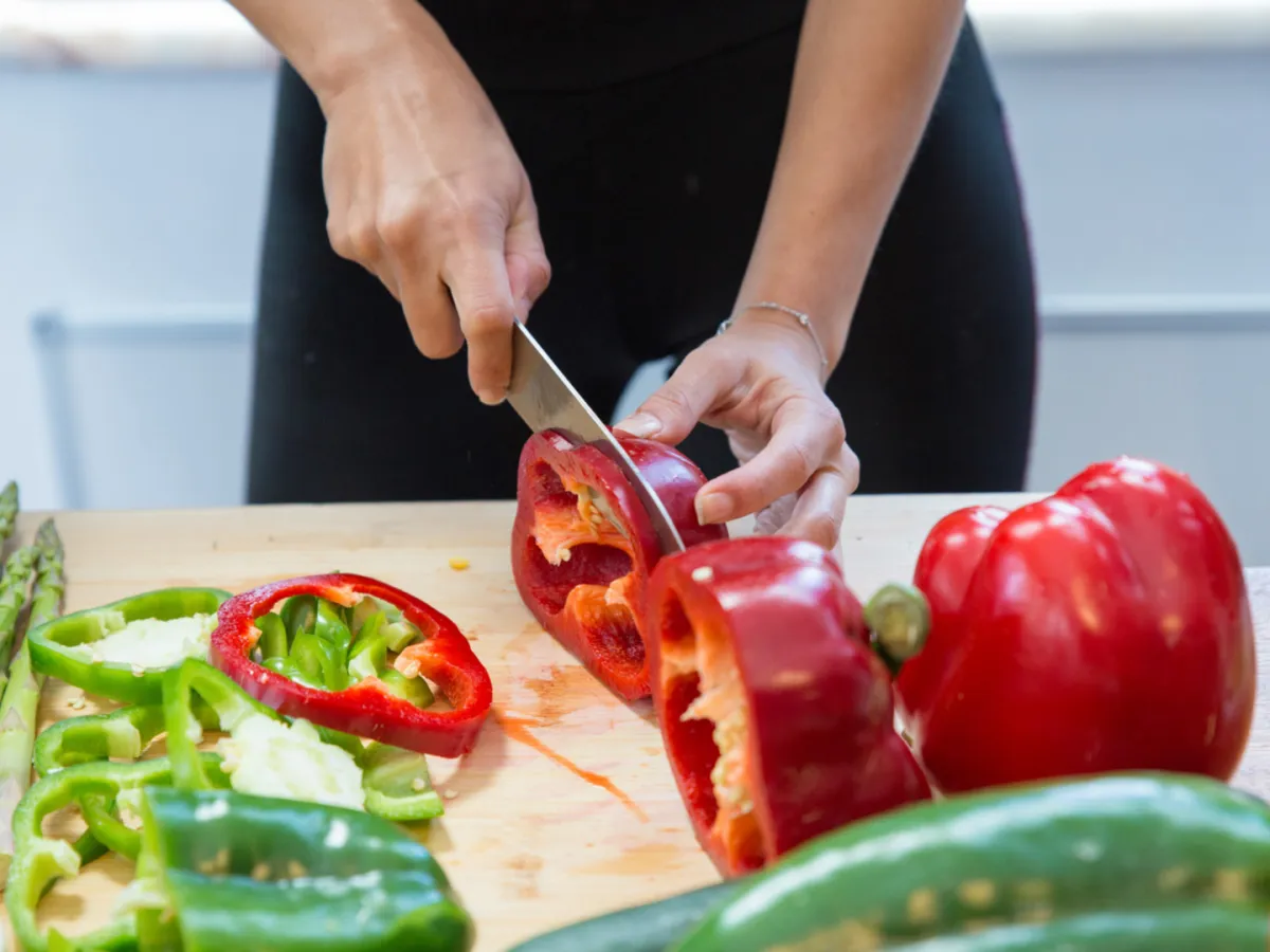 فوائد لم تكوني تعرفينها عن الفلفل الحلو- المصدر Image by katemangostar on Freepik