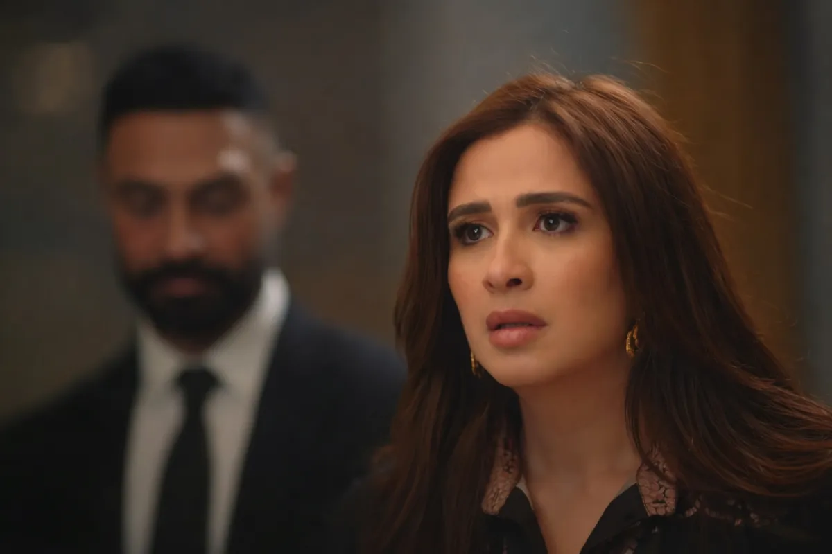 ياسمين عبد العزيز وكريم فهمي من مسلسل وننسى اللى كان - الصورة سكرين شوت من الحلقة ال 27