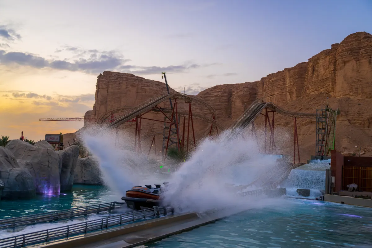 Six Flags مدينة القدية