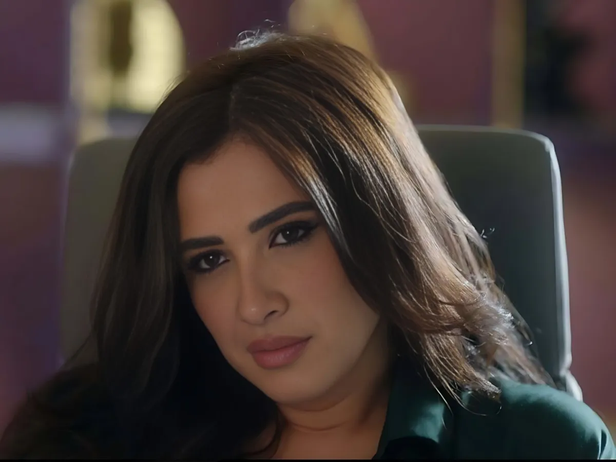 ياسمين عبد العزيز- الصورة من صفحتها على فيس بوك