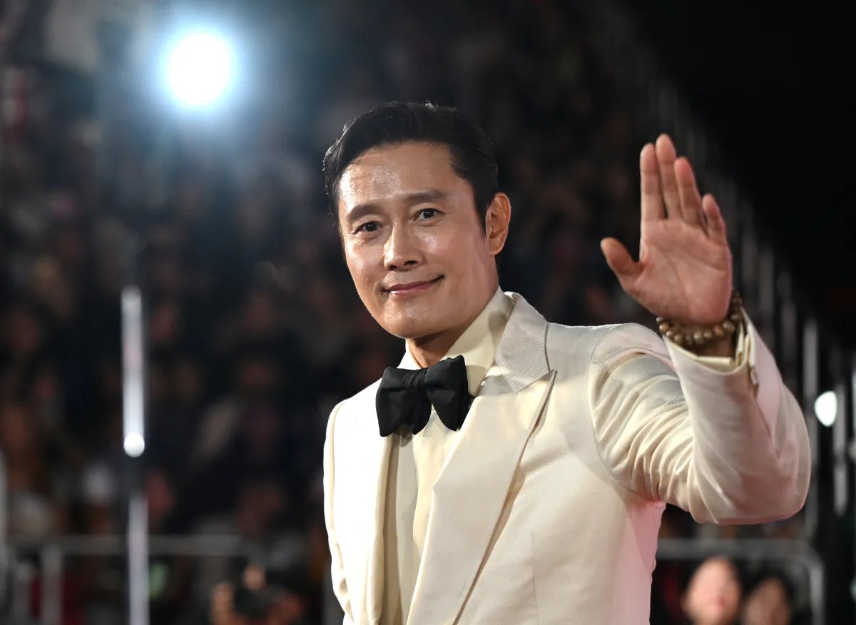 الممثل الكوري الجنوبي Lee Byung-hun (لي بيونغ هون) - مصدر الصورة Jung Yeon-je / AFP