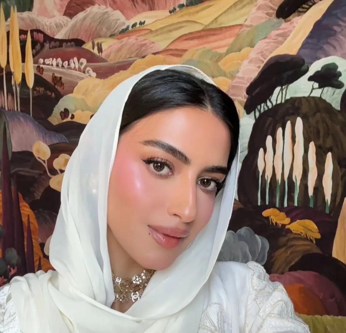 مكياج ربيع 2026 للمحجبات من يارا النملة - الصورة من حسابها على إنستغرام