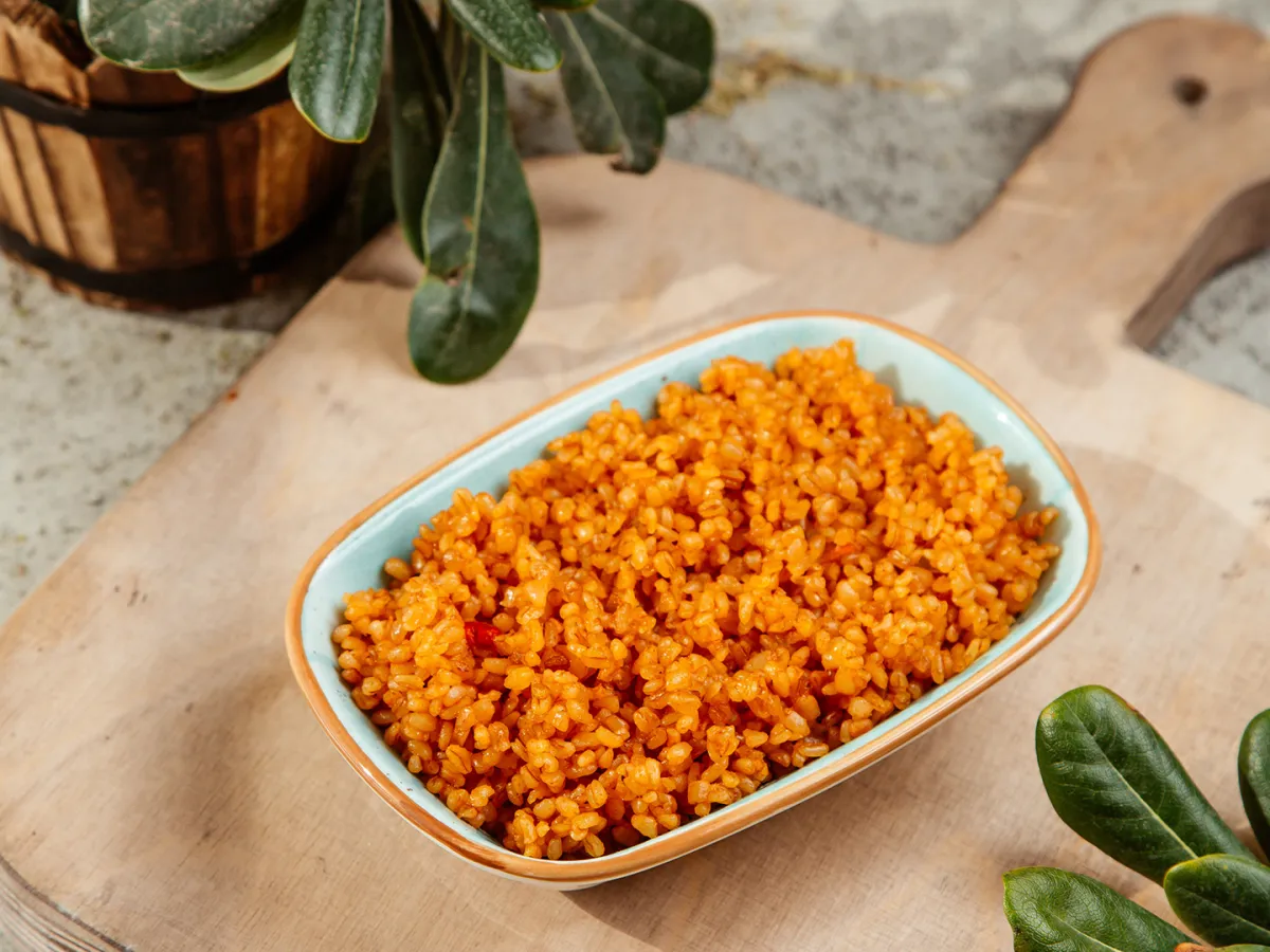 أهم فوائد البرغل للجسم -المصدر: Image by KamranAydinov on Freepik