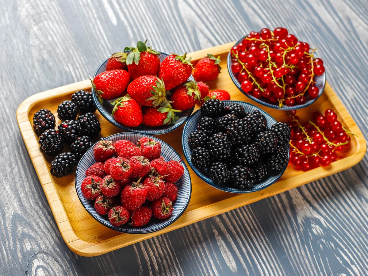 5 أطعمة ترفع كفاءة دماغكِ وتحسّن ذاكرتكِ- المصدر   Image by azerbaijan_stockers on Freepik