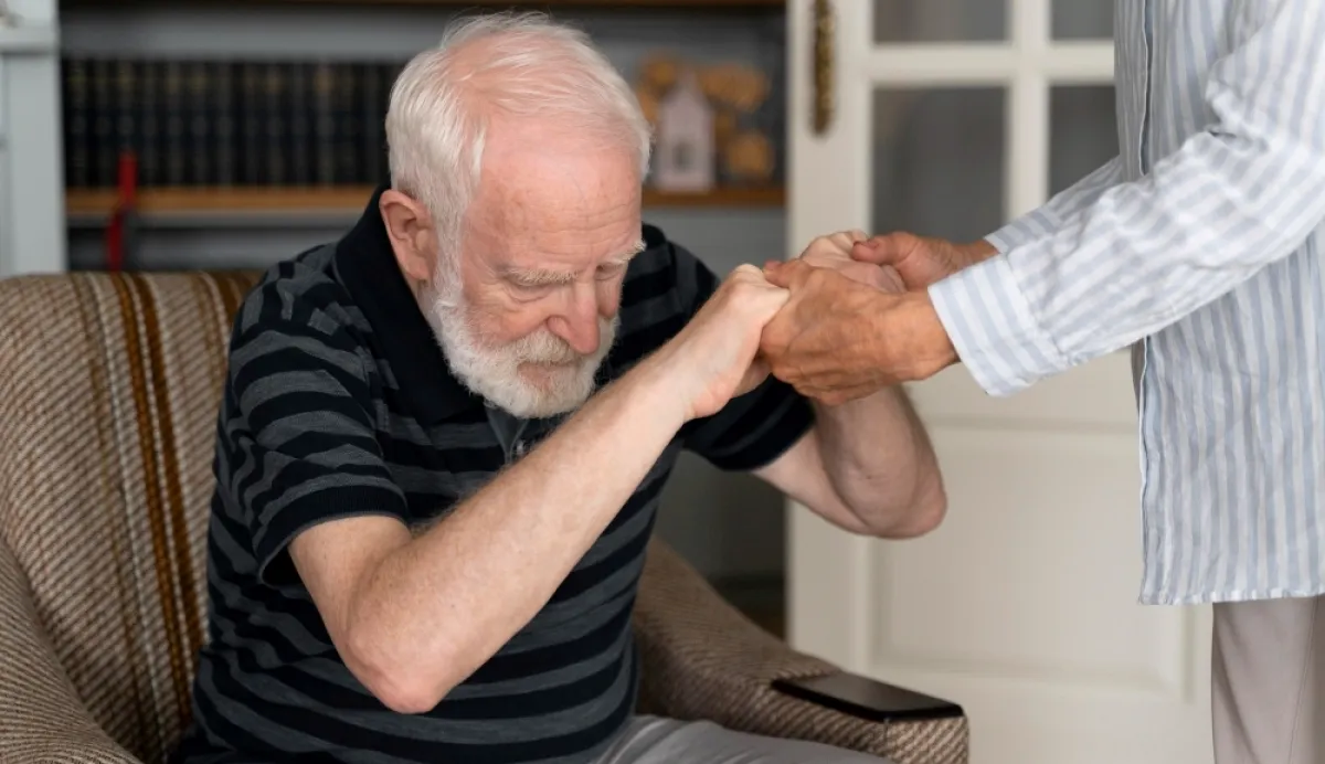 شهد الشلل الرعاش تطورًتا علاجيًا في السنوات الأخيرة - المصدر freepik