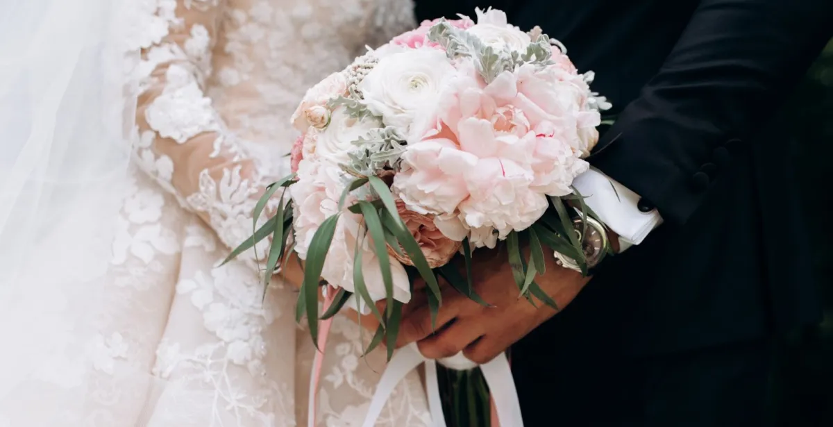  الزفاف هو تتويج رسمي لقصة الحب وإعلان للارتباط - المصدر: freepik by freepic.diller