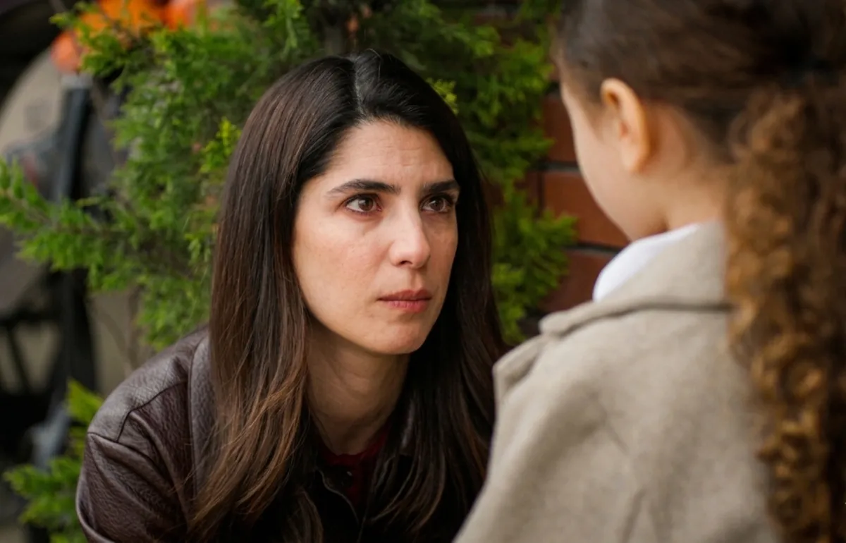 ورد تصارح ابنتها ملاك بالحقيقة الصادمة - الصورة سكرين شوت من الحلقة 58