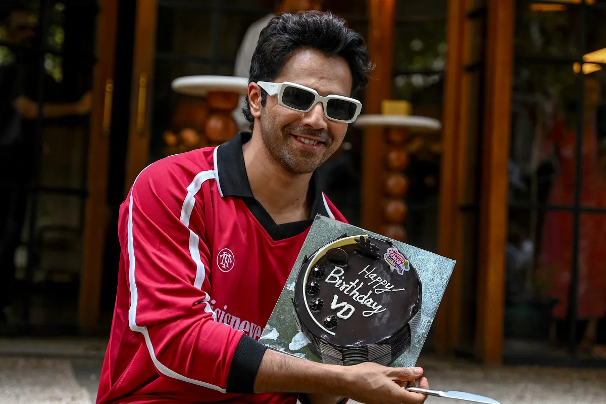 فارون دهاوان في مومباي Varun Dhawan in Mumbai- مصدر الصورة: Sujit JAISWAL / AFP