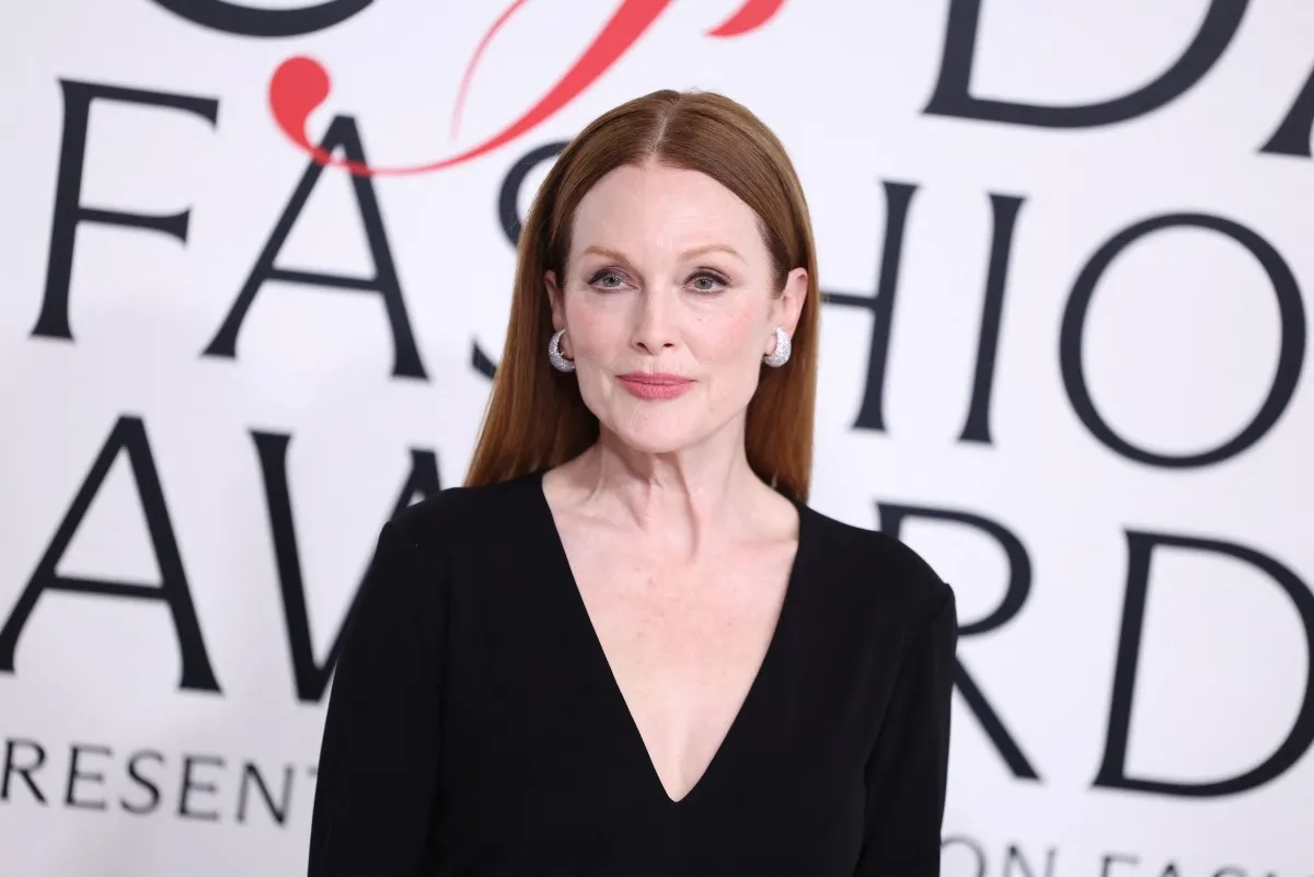 جوليان مور Julianne Moore - مصدر الصورة CHARLY TRIBALLEAU / AFP