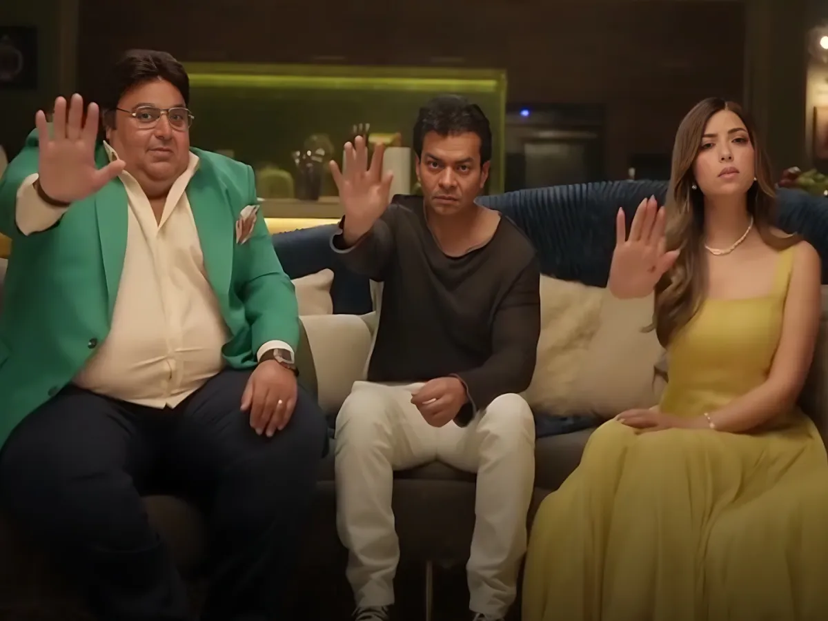 محمد محيي مع شيكو وميرنا جميل - الصورة من شاشة عرض مسلسل اللعبة