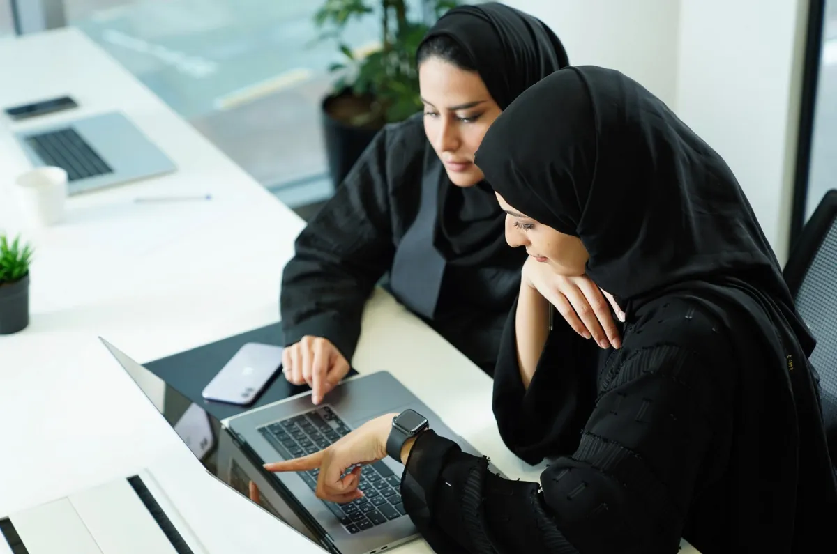 المرأة السعودية ورؤية 2030 - الصورة من تقرير رؤية السعودية 2030 لعام 2025