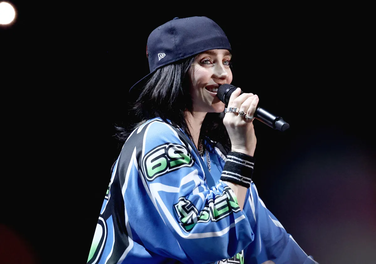 بيلي إيليش Billie Eilish في مدينة ميامي 9 أكتوبر 2025 - مصدر الصورة: Arturo Holmes / GETTY IMAGES NORTH AMERICA / Getty Images via AFP