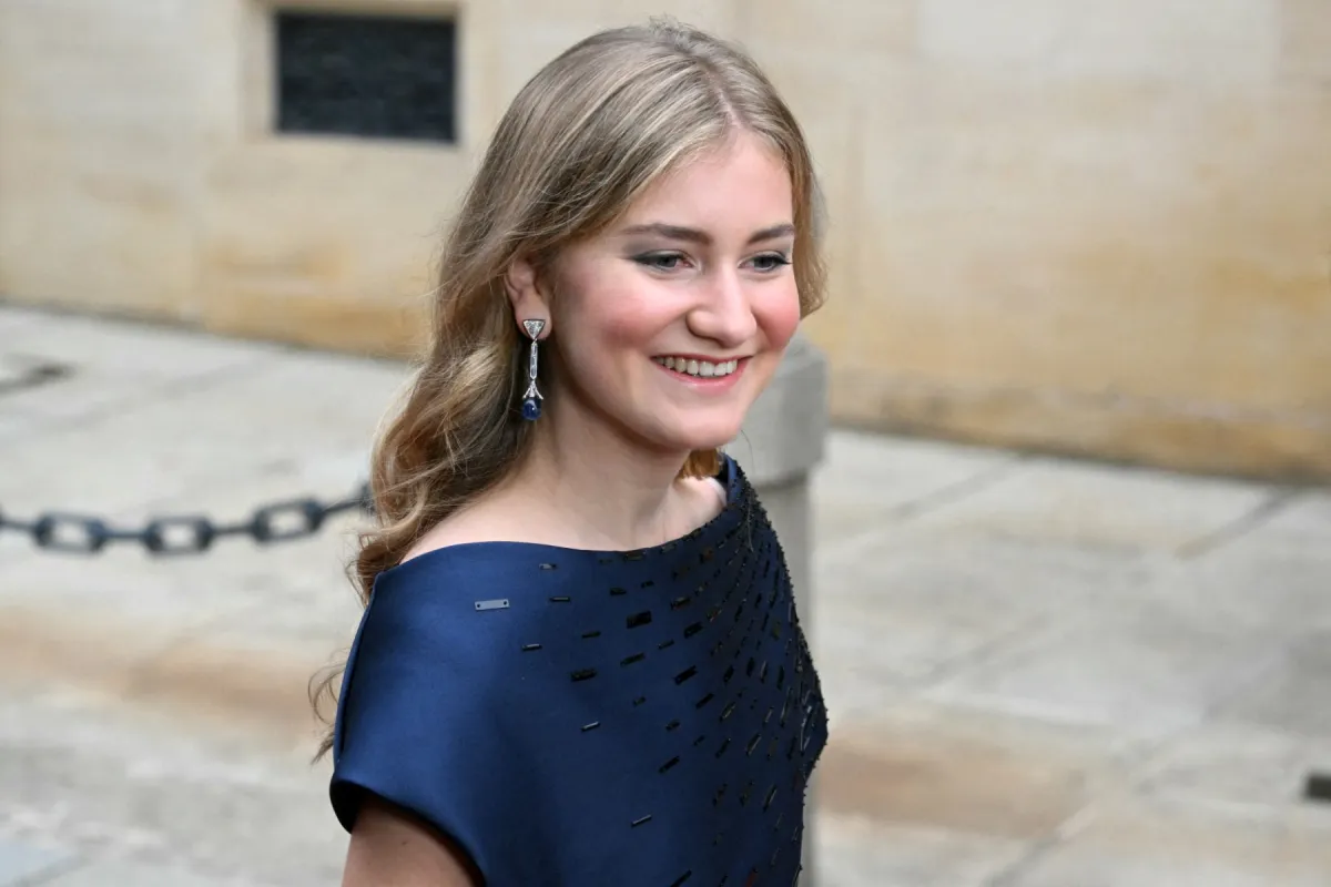ولي عهد بلجيكا الأميرة إليزابيث في مدينة لوكسمبورغ ( Crown Princess Elisabeth in Luxembourg city). مصدر الصورة: NICOLAS TUCAT / AFP
