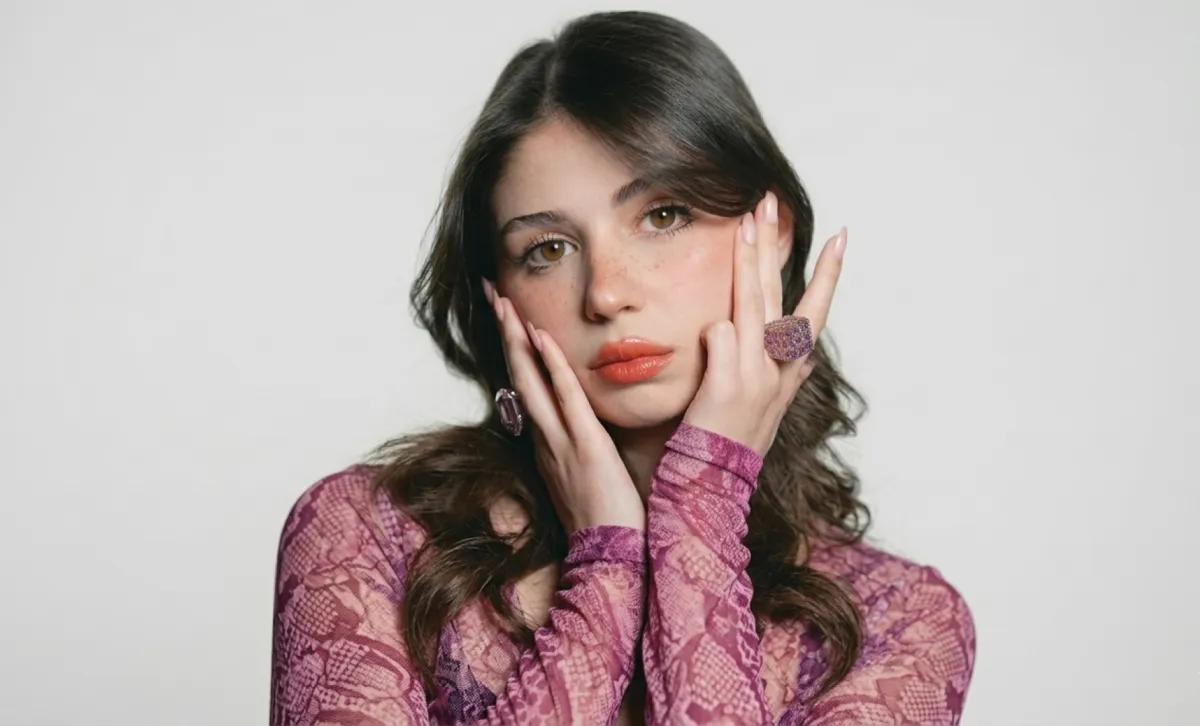 الممثلة التركية زينب أتيلغان - الصورة من حسابها على انستغرام