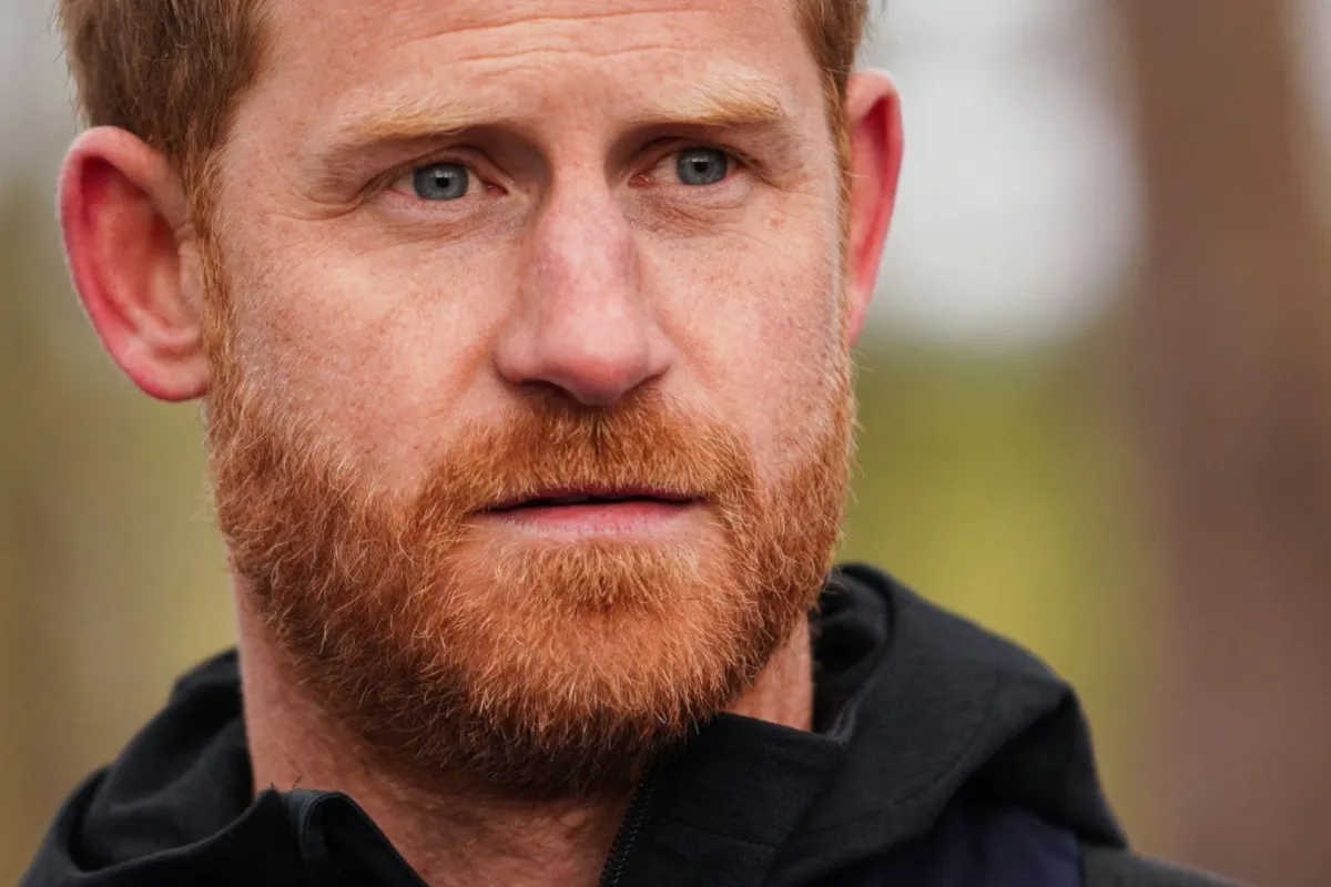 الأمير هاري يزور مؤسسة هالو ترست ( Prince Harry visiting the HALO Trust). مصدر الصورة: VALENTYN KUZAN / THE HALO TRUST UKRAINE / AFP