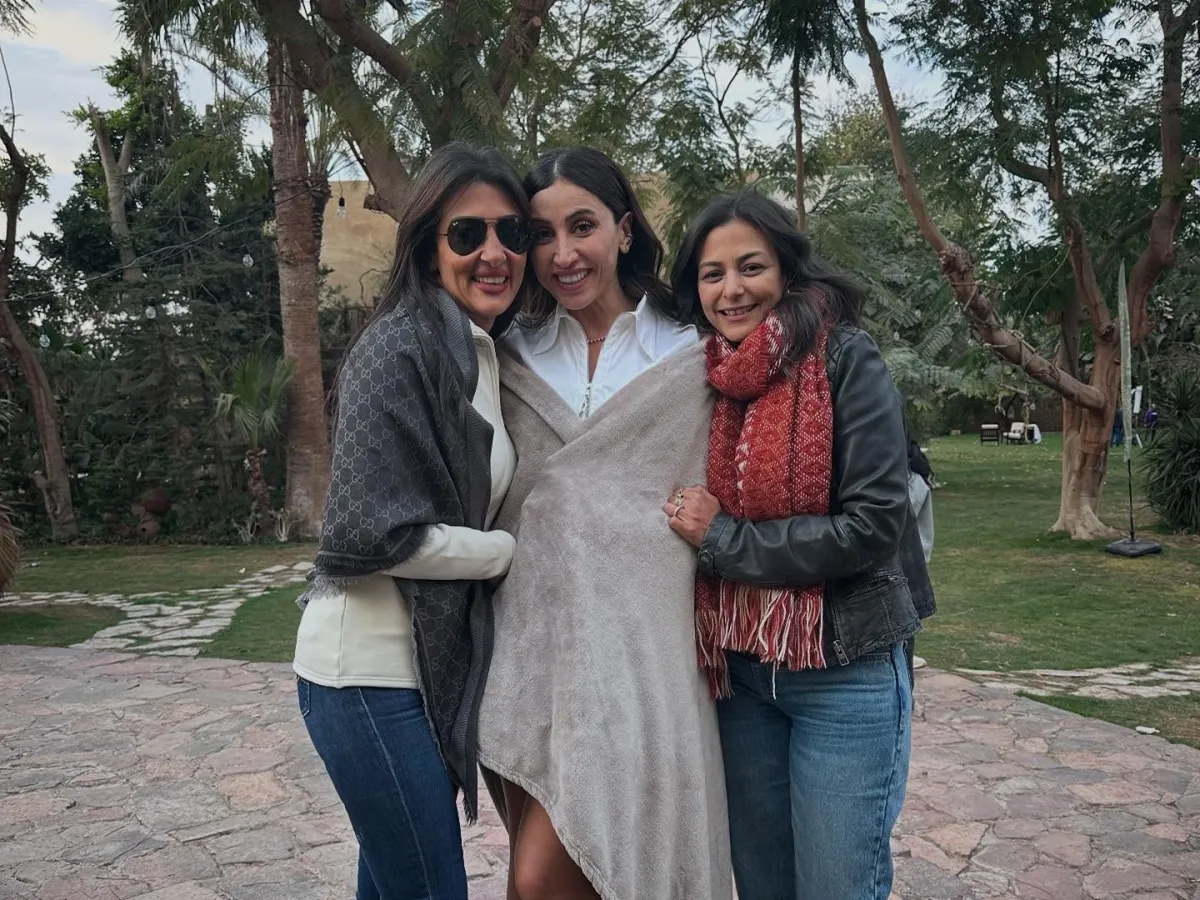 دينا الشربيني مع رنا أبو الريش ويسر طاهر