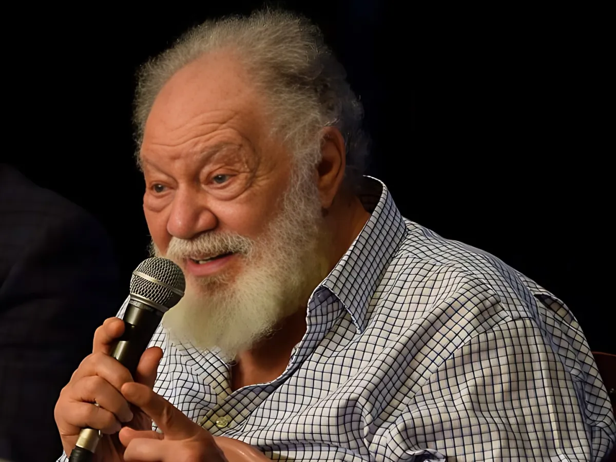 يحيى الفخراني- الصورة من صفحة المسرح القومي على فيسبوك