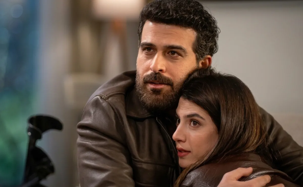 نجم يخطب ورد رسميا - الصورة سكرين شوت من الحلقة 65