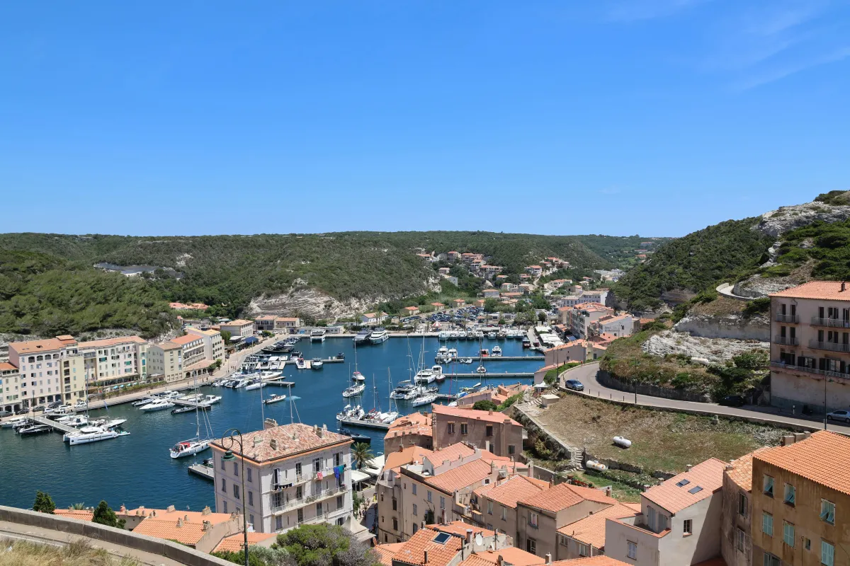 إطلالة على بونيفاسيو