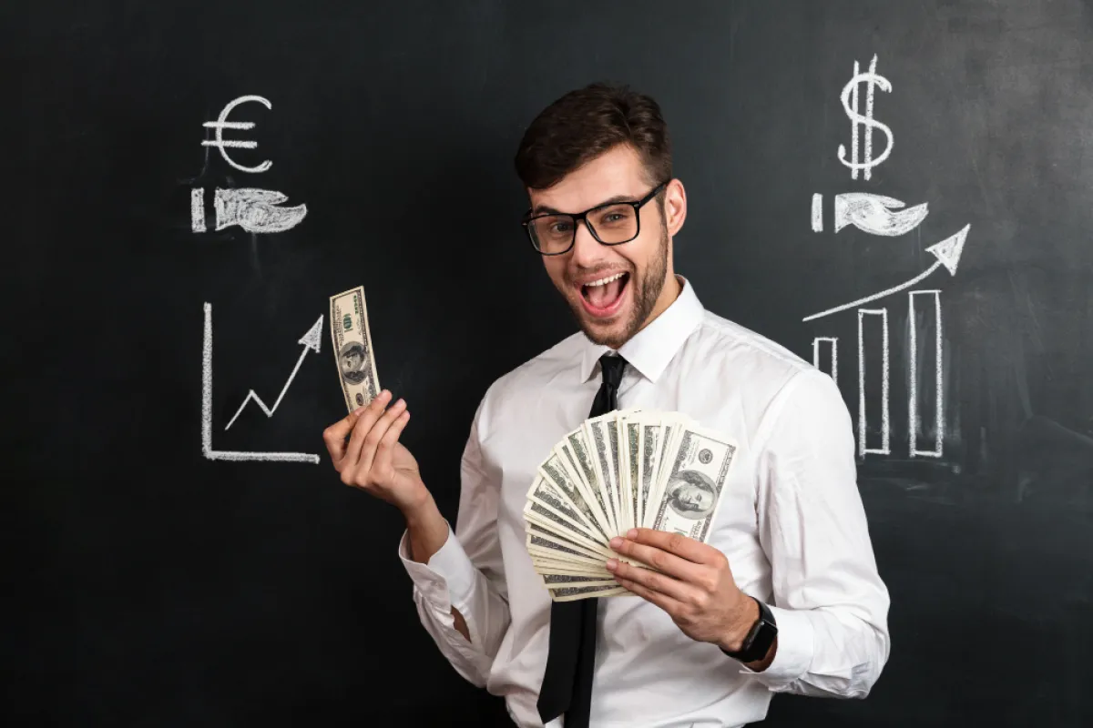 يمكن للشباب تحقيق دخل من الهواية  - المصدر freepik