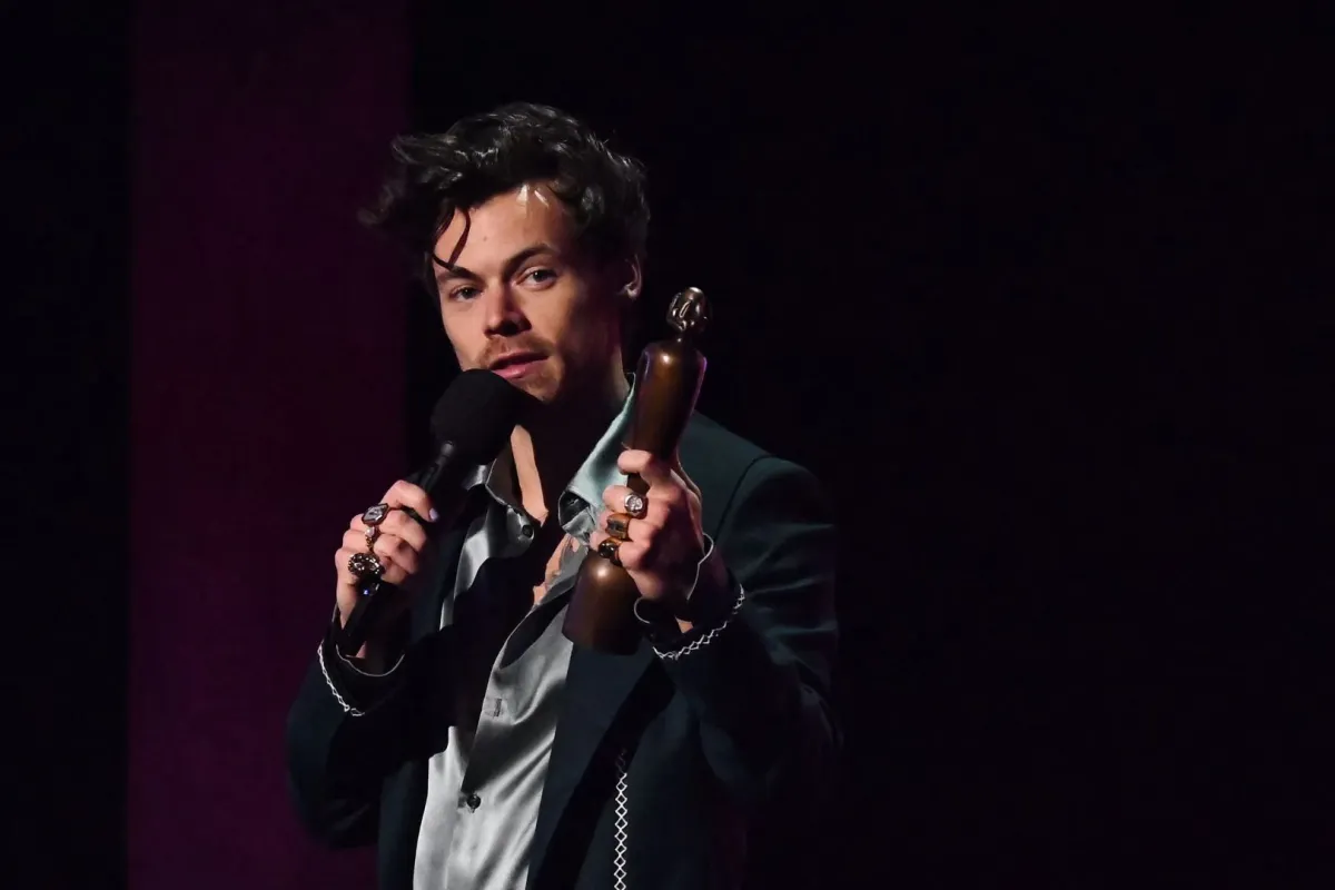 هاري ستايلز في لندن (Harry Styles in London). مصدر الصورة: Ben Stansall / AFP