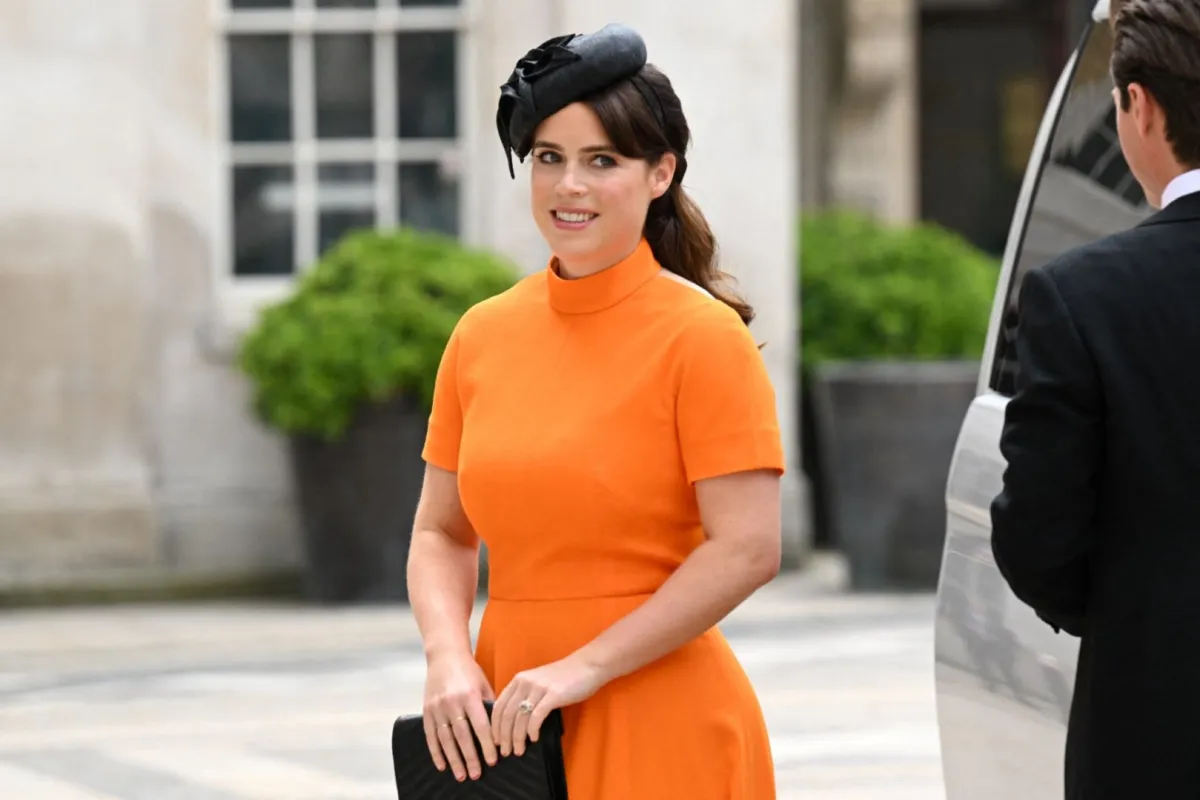 الأميرة يوجيني Princess Eugenie. في احتفالات اليوبيل البلاتيني للملكة إليزابيث. مصدر الصورة: Paul ELLIS / AFP