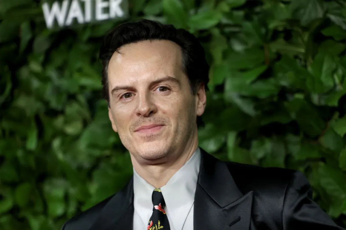أندرو سكوت Andrew Scott -مصدر الصورة: Mike Coppola / GETTY IMAGES NORTH AMERICA / Getty Images via AFP