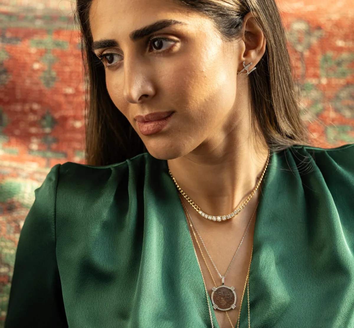 سلاسل من شارمالينا Charmaleena - الصورة من العلامة  