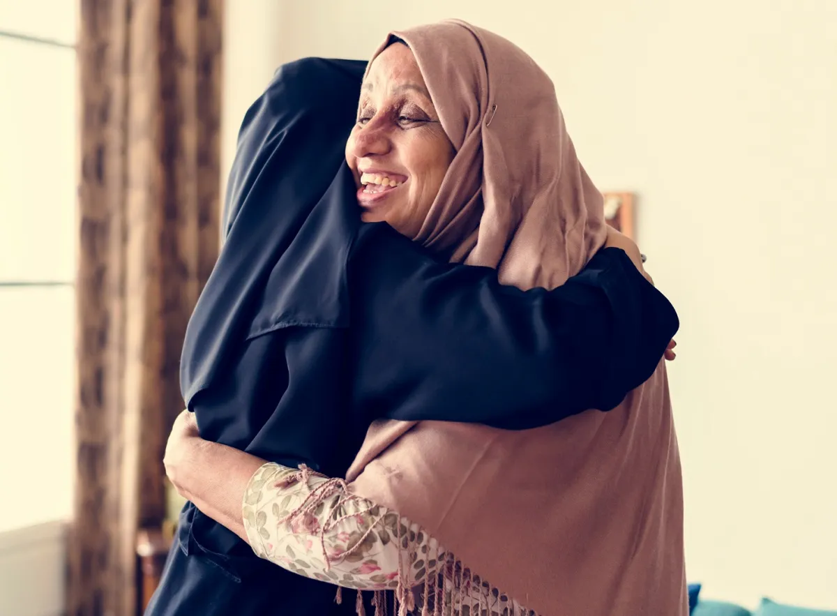 عبارات تهنئة للحماة بالعودة من الحج