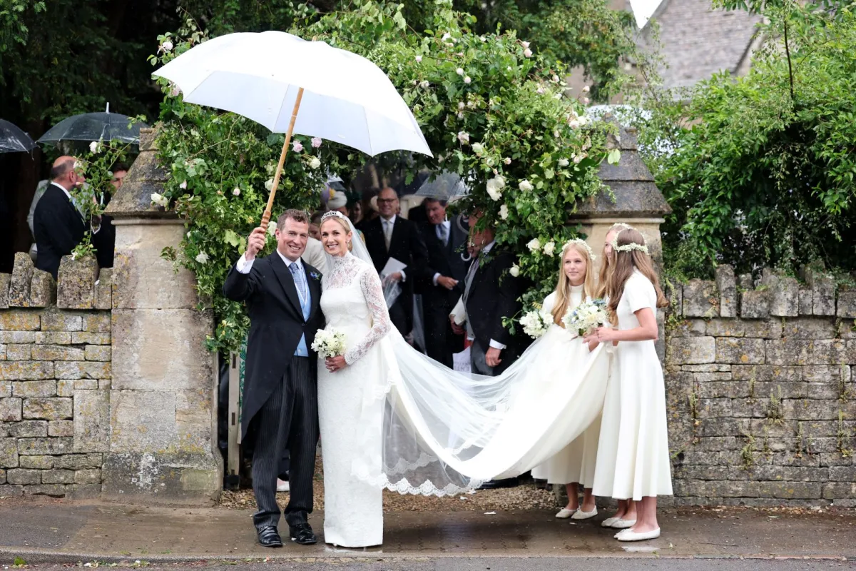 بيتر فيليبس وهارييت سبيرلينغ في كيمبل، إنجلترا (Peter Phillips and Harriet Sperling in Kemble, England). مصدر الصورة: Chris Jackson/Getty Images