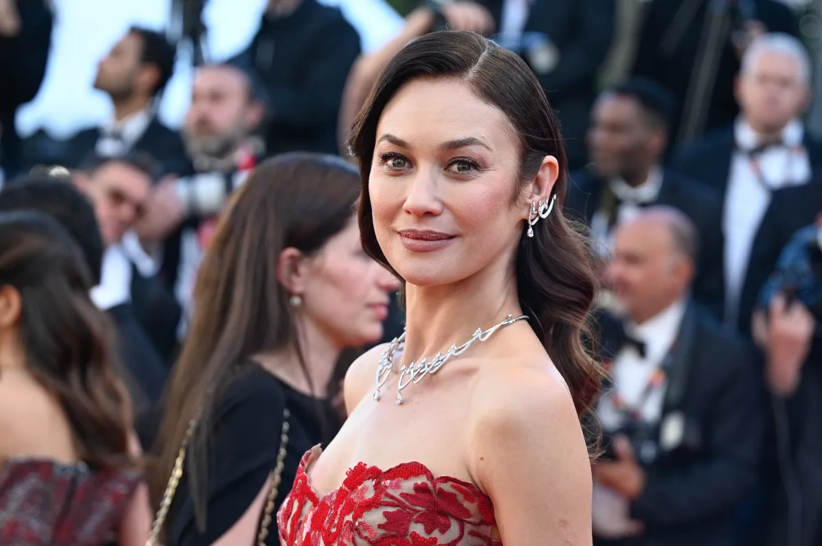 أولغا كوريلنكو Olga Kurylenko  في مهرجان كان السينمائي 2026(مصدر الصورة:Stephane Cardinale - Corbis/Corbis via Getty Images)