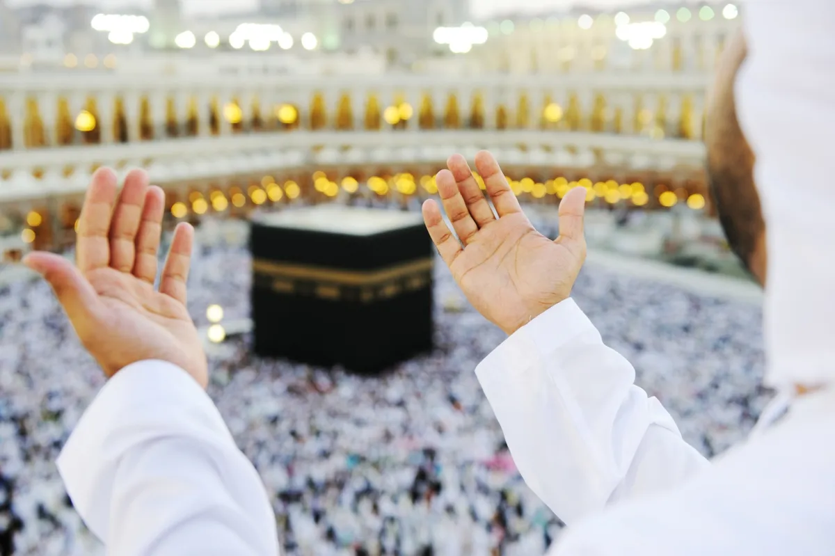 عبارات تهنئة قصيرة وعميقة بمناسبة العودة من الحج