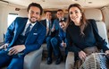 الملكة وولي العهد برفقة الحرس الملكي والمرافقين.jpg