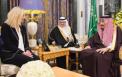 كاخ في لقاء سابق لها مع الملك سلمان.jpg