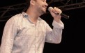 الفنان نصر مكري على منصة صيف الاوداية1. JPG