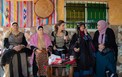 من لقاء الملكة رانيا مع سيدات وادي شعيب.jpg