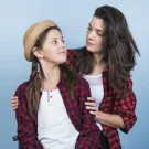 صورة لأم مع ابنتها