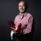 المصمم كريستيان لوبوتان Christian Louboutin- (مصدر الصورة JOEL SAGET / AFP)
