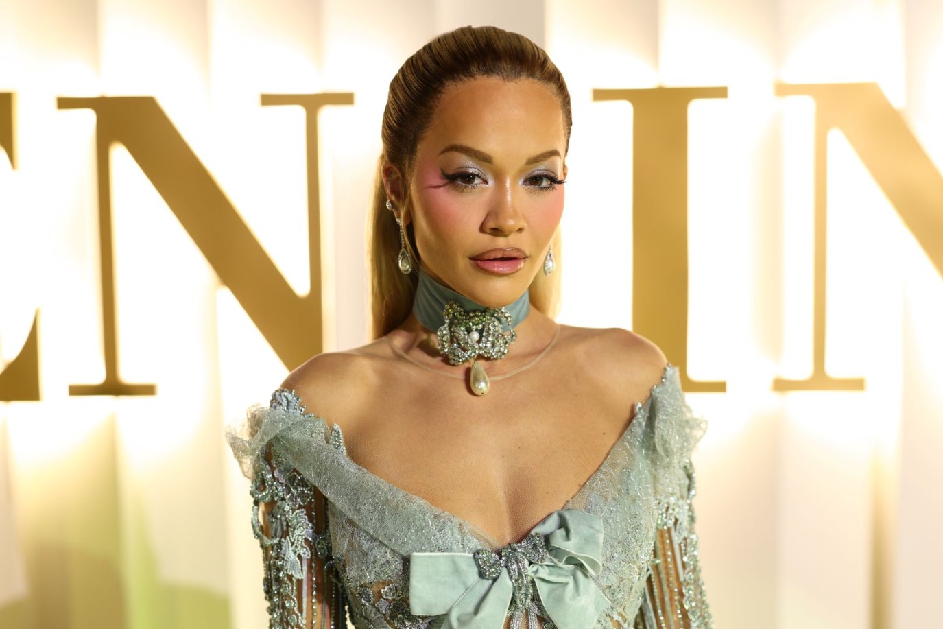 9 تسريحات شعر أنيقة تألقت بها النجمات خلال حفل ”المرأة في السينما”