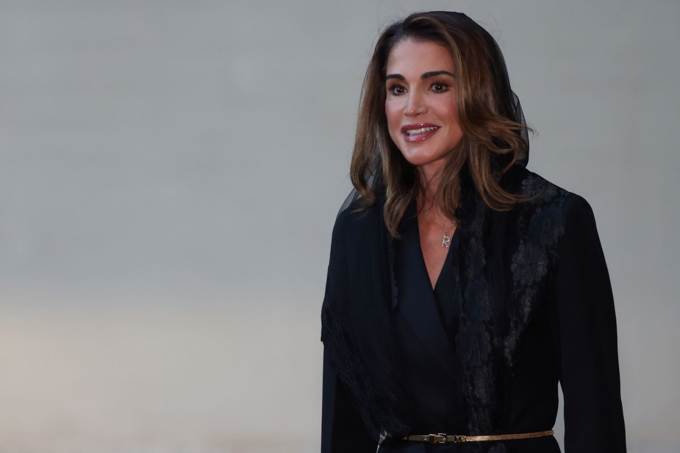 الديوان الملكي الهاشمي يشارك صورة للملكة رانيا والملك عبدالله الثاني من تركيا